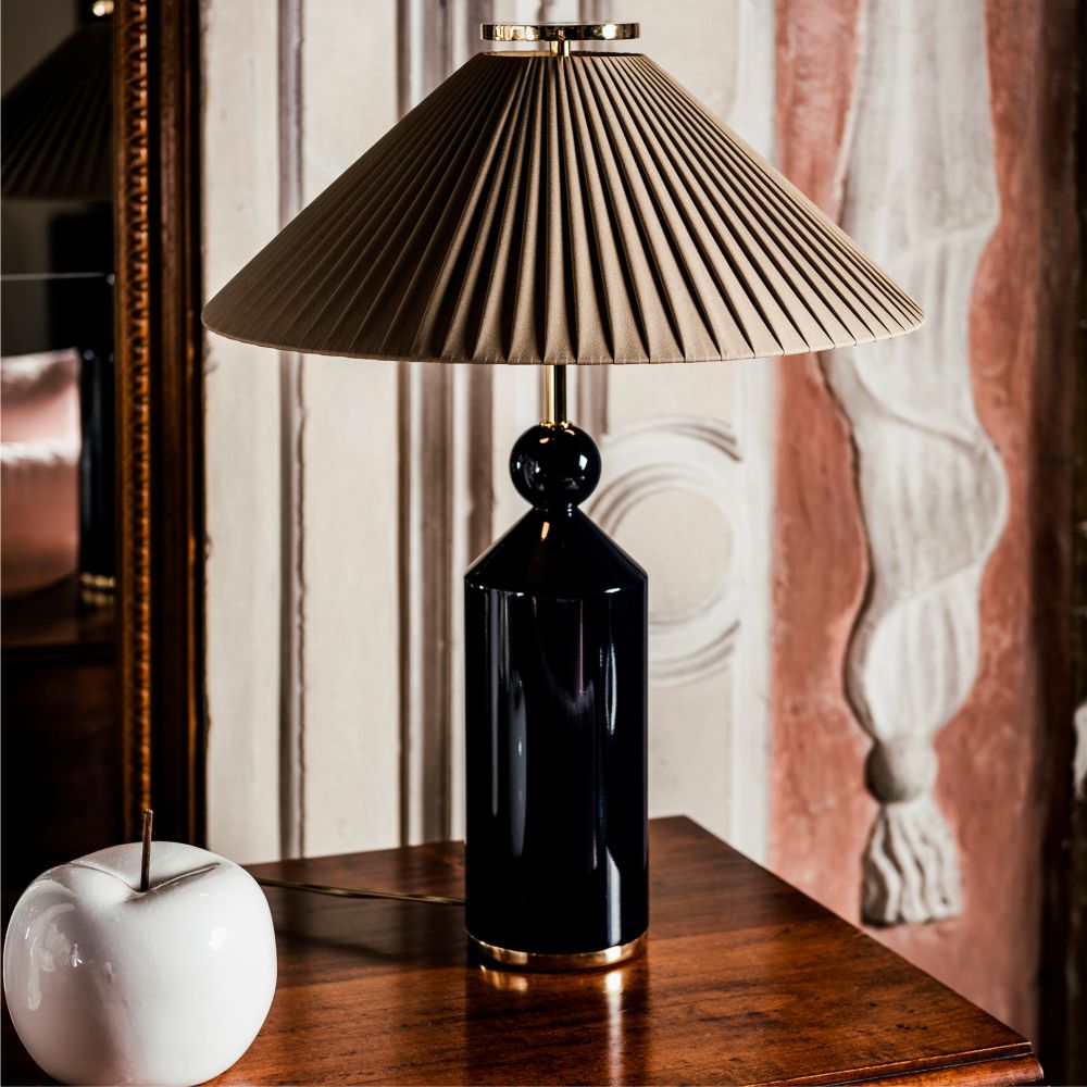 nadine table lamp