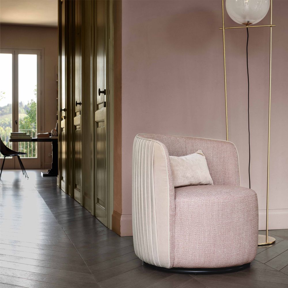chloè luxury armchair