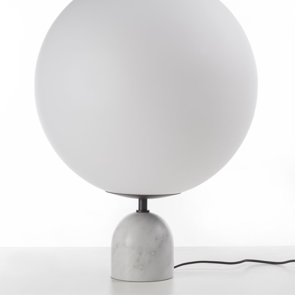ekero table lamp