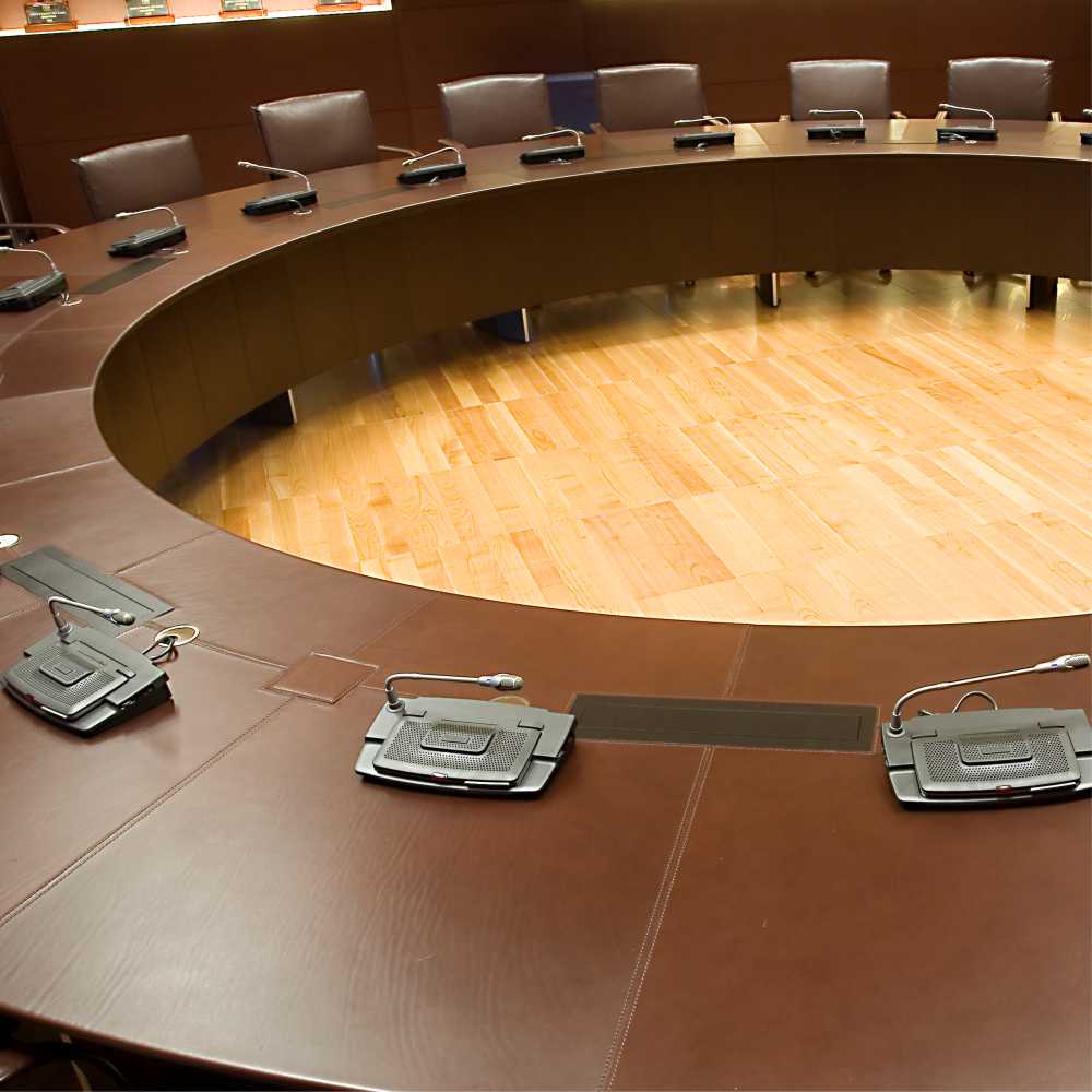 conf real madrid meeting table