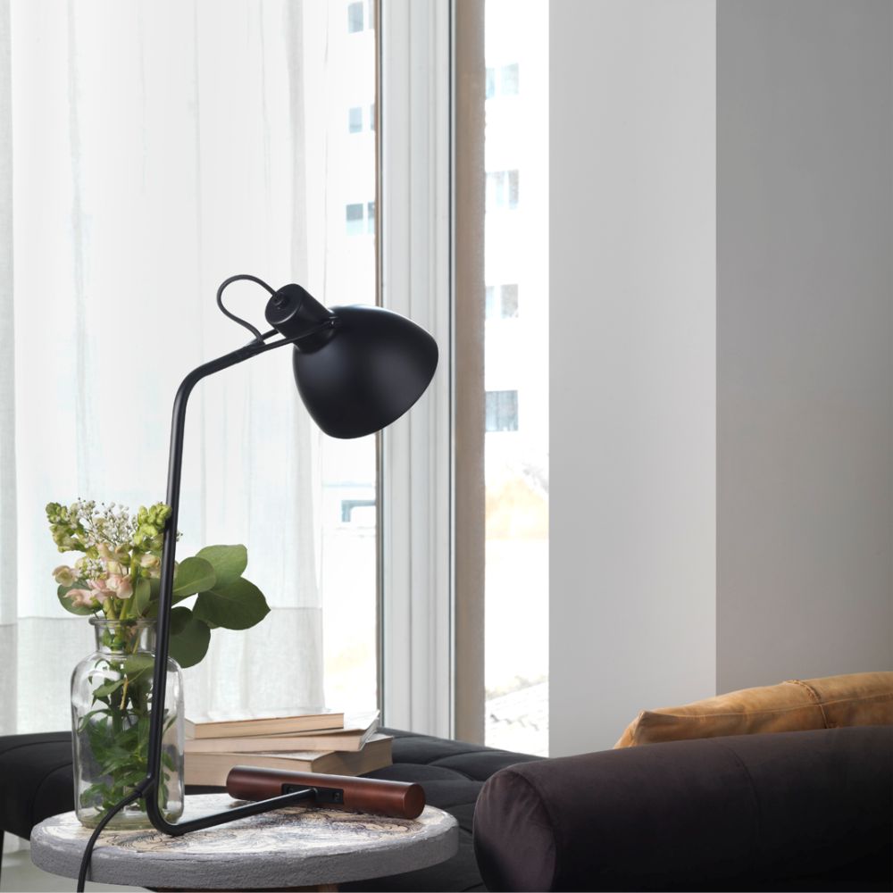 alto table lamp